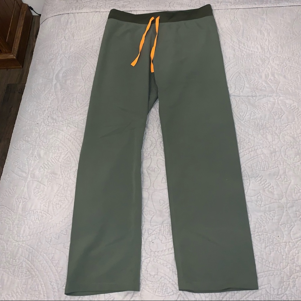 Figs Moss Livingston Basic Scrub Pant